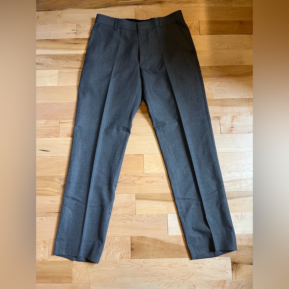 Banana Republic men’s dress pants; grey, tailored fit. 34x33
